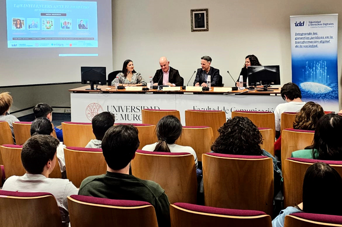 Imagen de una de las charlas organizadas por la Cátedra Fundación Integra Digital sobre Identidad y Derechos Digitales