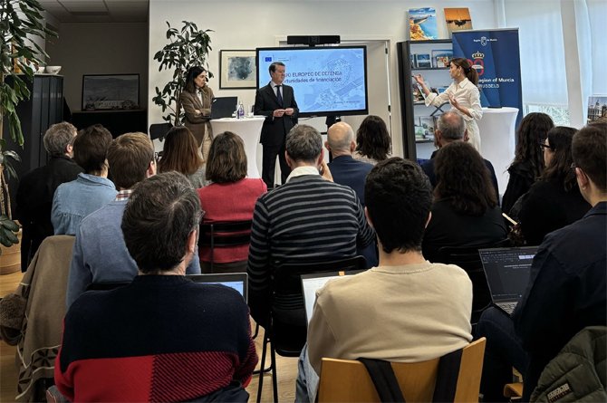 Reunión sobre Defensa celebrada en la Oficina Regional de Bruselas