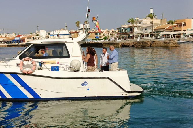 Imagen de la embarcación de la Unidad de Vigilancia Marítima en el puerto de Cabo de Palos