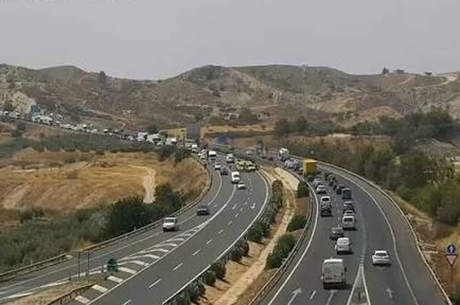 Imagen de la A-7 a su paso por la Regi&oacute;n