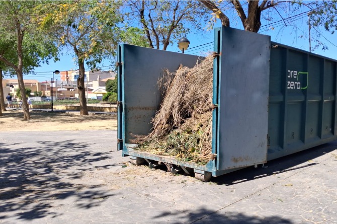 Murcia transforma 147 toneladas de poda de la huerta en abono limpio