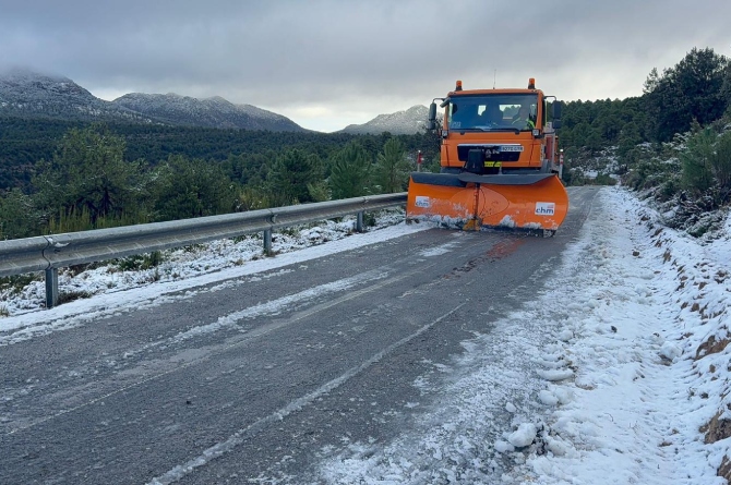 Mantenimiento y conservaci&oacute;n de las carreteras del noroeste en invierno (CARM)