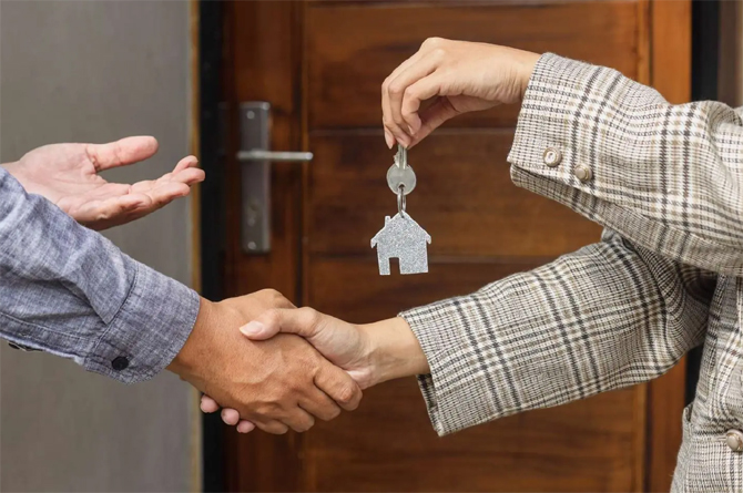 Alquilar vivienda ‘se come’ hasta el 39% de los ingresos familiares, frente al 29% para la compra
