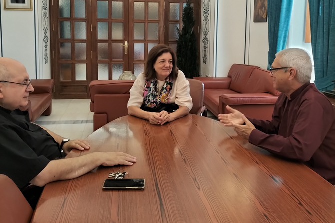 1. María Dolores García, presidenta de la UCAM, reunida con Armando Rangel y Antonio Alcaraz