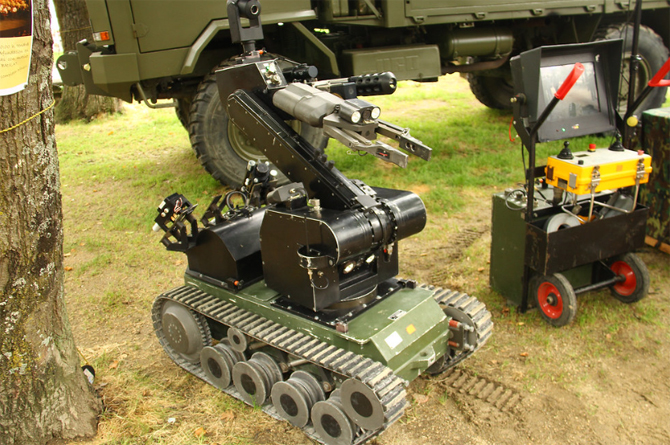 Robot de desactivación de explosivos
