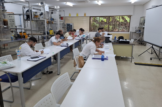 Alumnos durante la celebración del curso