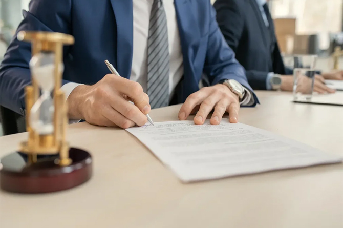 La firma de escritura de compraventa ante notario no tiene por qué coincidir con la formalización en el Registro de la Propiedad