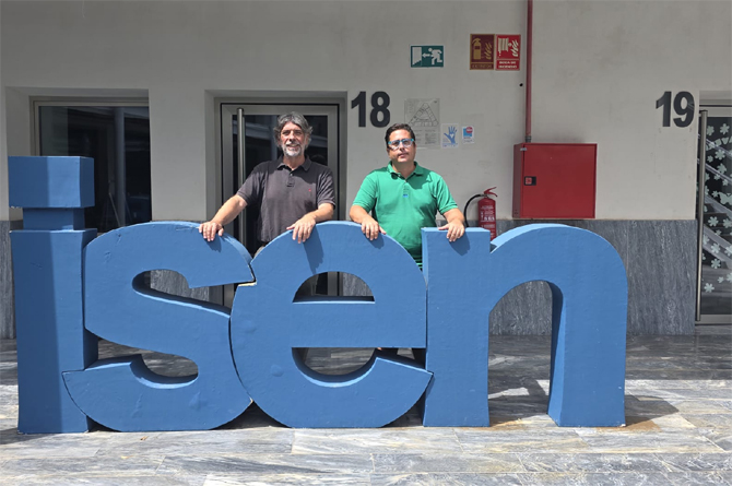 Emilio Jim&eacute;nez, director de ISEN, y Jos&eacute; Luis Reverte, director auton&oacute;mico de Grupo ATU en la Regi&oacute;n de Murcia y Castilla-La Mancha