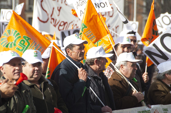 Imagen de una pasada manifestaci&oacute;n de agricultores. Fotograf&iacute;a: Diego Juste Conesa