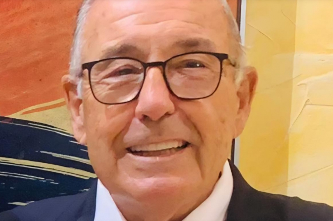 Fallece Javier Navarro Valls, exdirectivo de CajaMurcia