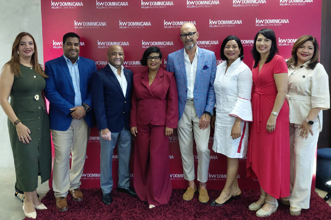 Equipo de Keller Willams en Rep&uacute;blica Dominicana y Jos&eacute; Joaqu&iacute;n Alonso
