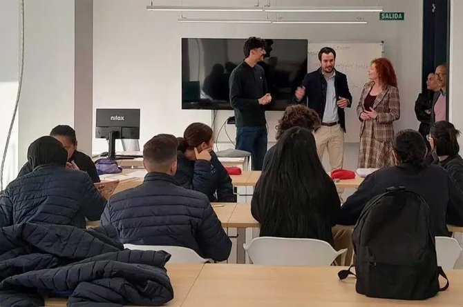 Imagen de un curso del SEF