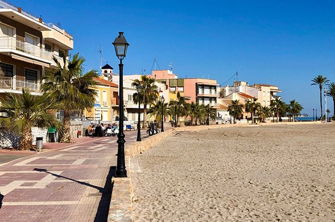 Paseo de Los Alcázares