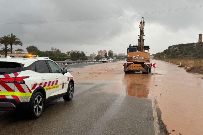 Autovía de La Manga a la altura del Camping Caravaning