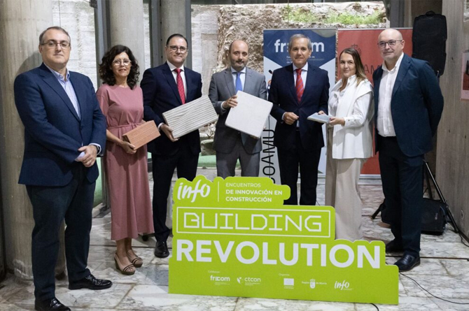 Un momento de la presentación del ciclo sobre construcción industrial