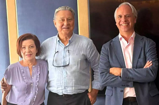 Antonia Serrano y José Martínez, de Curplast, y Carlos Hernández Puente, Grupo de Incendios. Imagen: CdeComunicación
