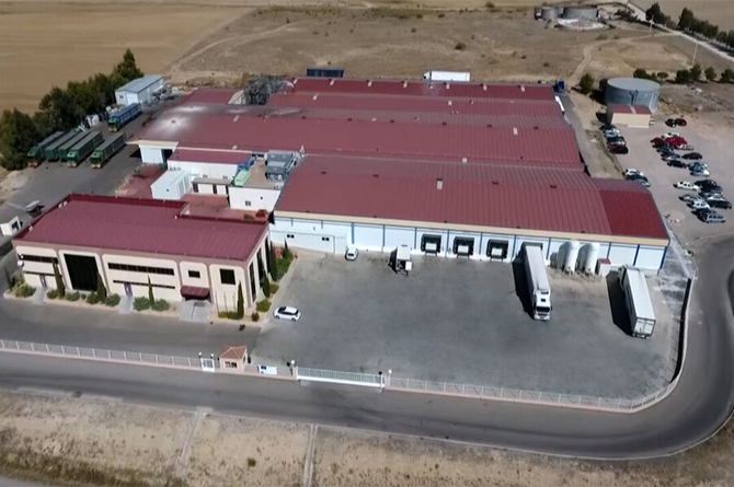 Grupo Fuertes (El Pozo) compra la empresa Nutrave y se afianza en el sector del pollo
