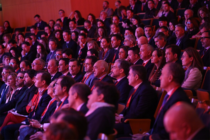 Imagen de una pasada edici&oacute;n del CEO Congress