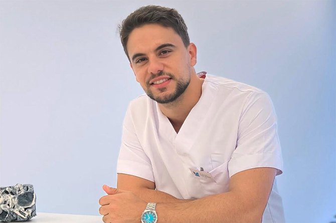 Andrés Navarro: 
