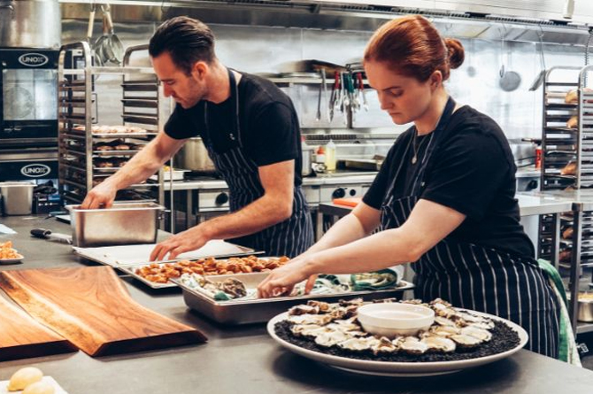 La producci&oacute;n de bares y restaurantes se redujo cerca d un 4% en agosto en comparaci&oacute;n al mismo mes del pasado a&ntilde;o