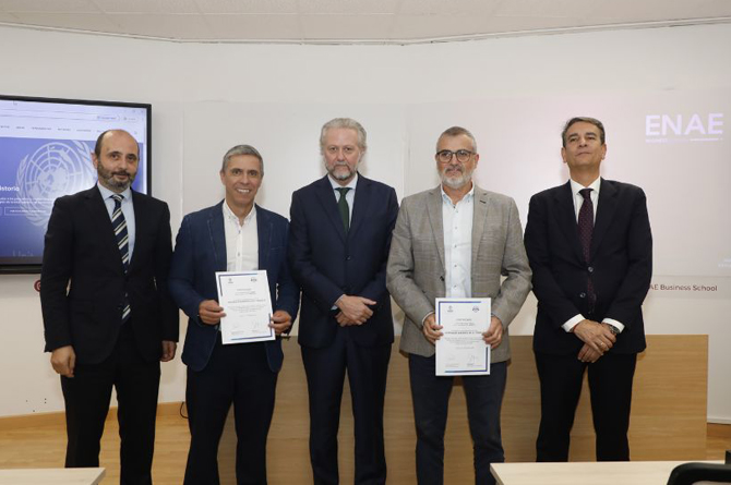 Los impulsores del programa con algunas de las entidades certificadas