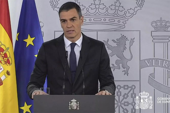 Momento de la comparecencia de Pedro Sánchez en La Moncloa