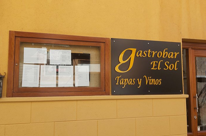 El restaurante El Sol, de Cehegín, ya podrá  lucir su propio 'Solete' de Repsol