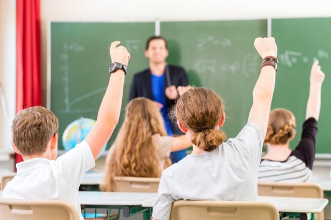 Educación convoca oposiciones a 1.495 plazas de profesores de Secundaria, FP y otros cuerpos