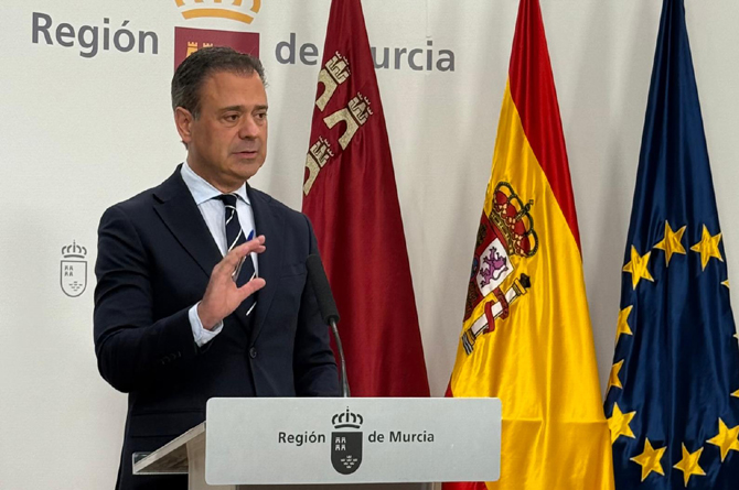 El consejero portavoz, Marcos Ortuño, tras la celebración hoy del Consejo de Gobierno