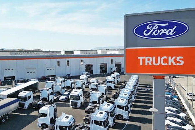 Instalaciones de Terratrucks en El Saladar