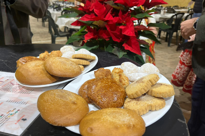 La 'Taberna de Navidad' ofrece desde tapas tradicionales hasta dulces